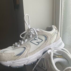 New Balance 530 Sneaker | WMN’S 6 // MEN 4.5